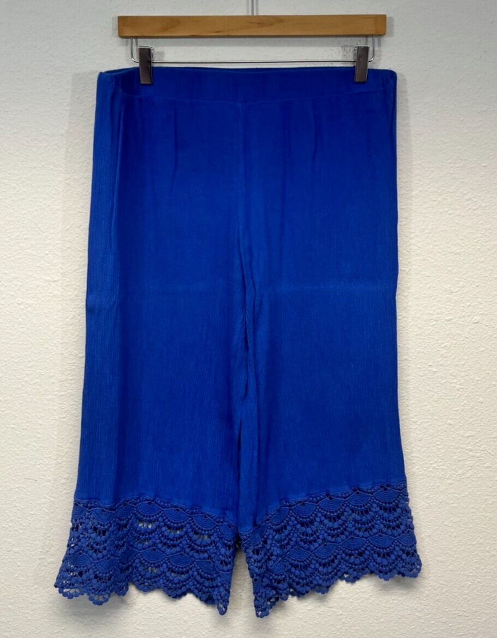 Matilda Jane Alice Festival Cropped Pants Textured Wide Leg Rayon Blue Sz M